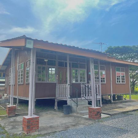 Tamteh Homestay Ayer Hitam Dış mekan fotoğraf