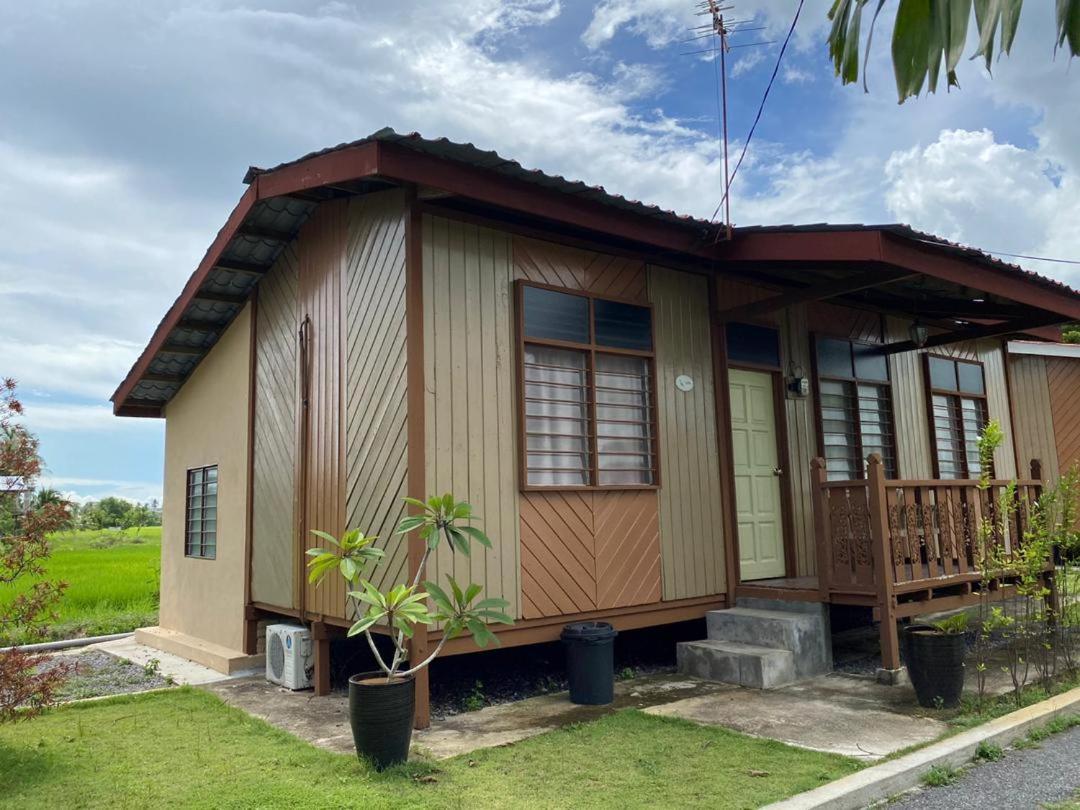 Tamteh Homestay Ayer Hitam Dış mekan fotoğraf